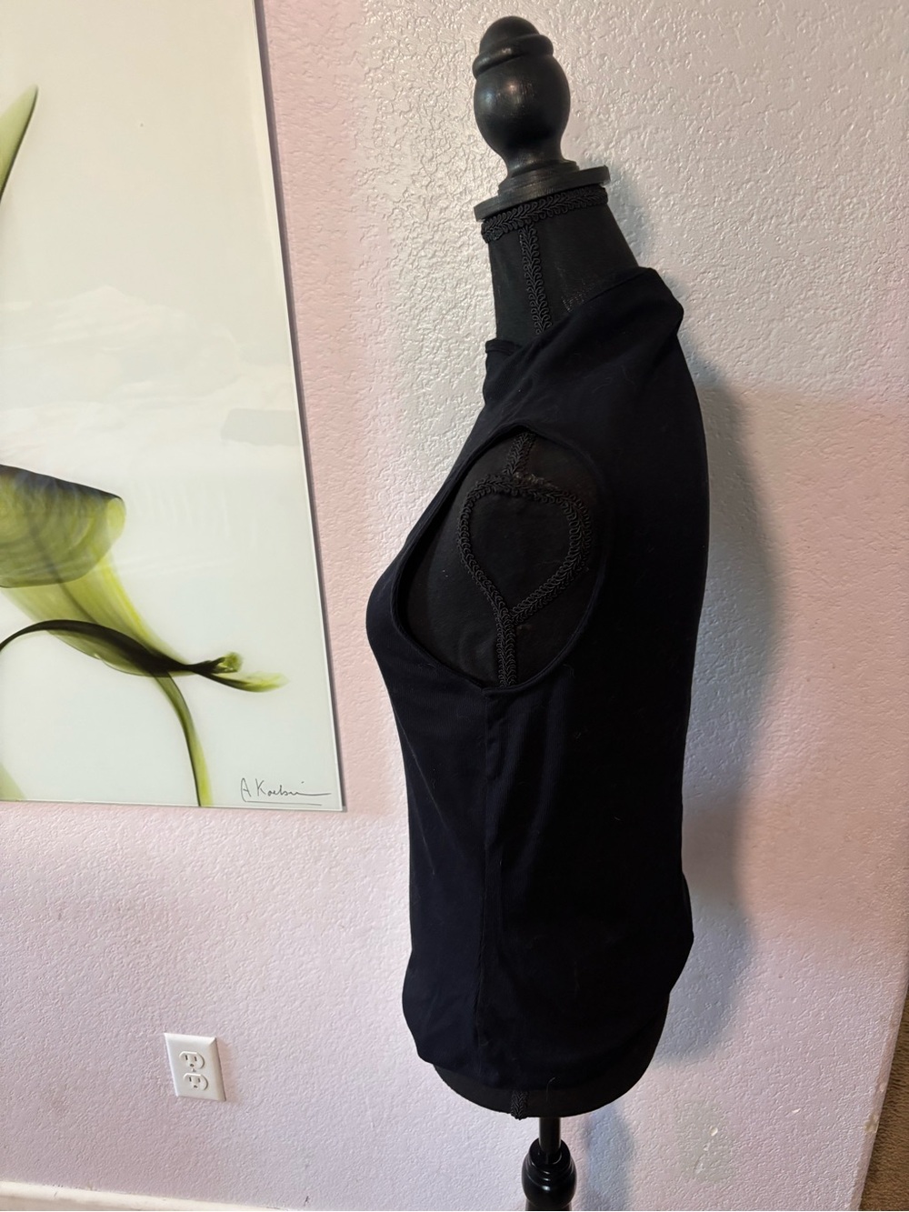 Shirt size medium - Picture 2 of 5